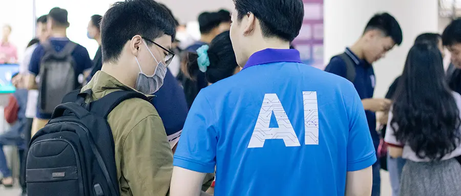 MIT华人辍学生22岁拿下2100万美元，录个屏就能生成AI员工